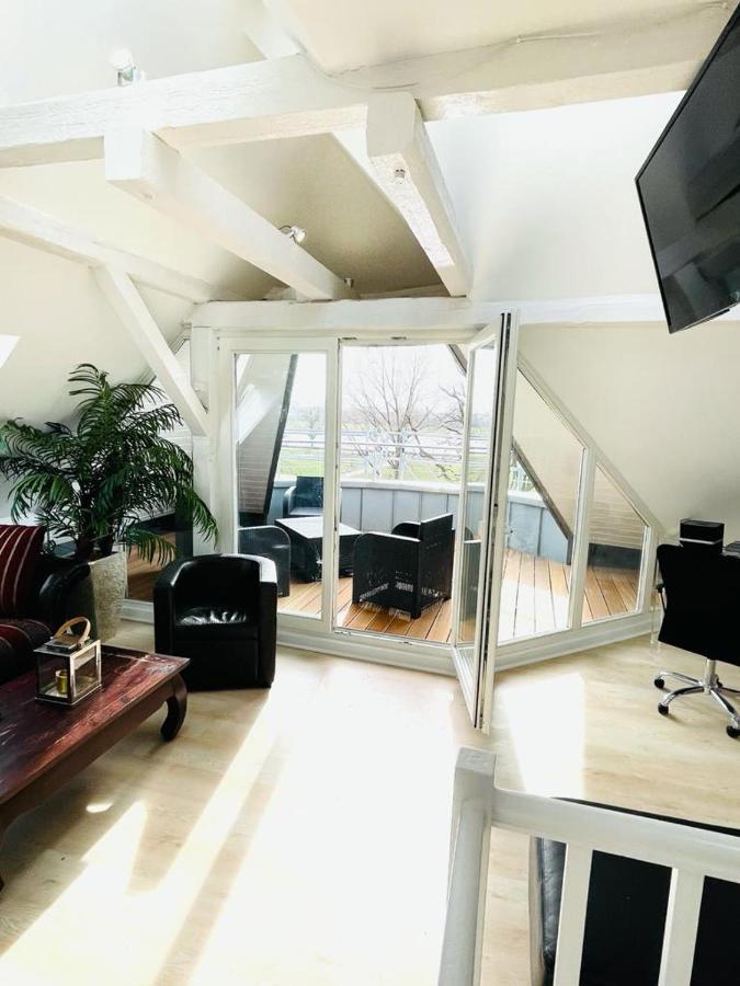 Апартаменты Luxury Rooftop Loft With River View 10Min To City Дюссельдорф Экстерьер фото